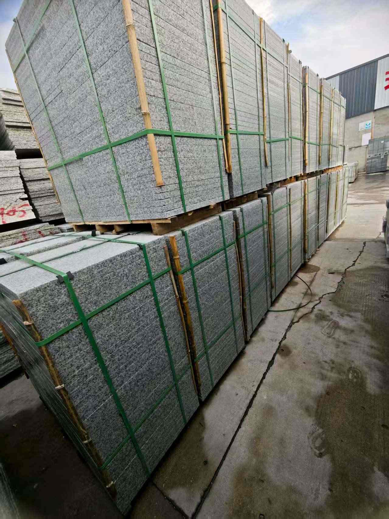 唐山芝麻白地铺版 石材地铺石